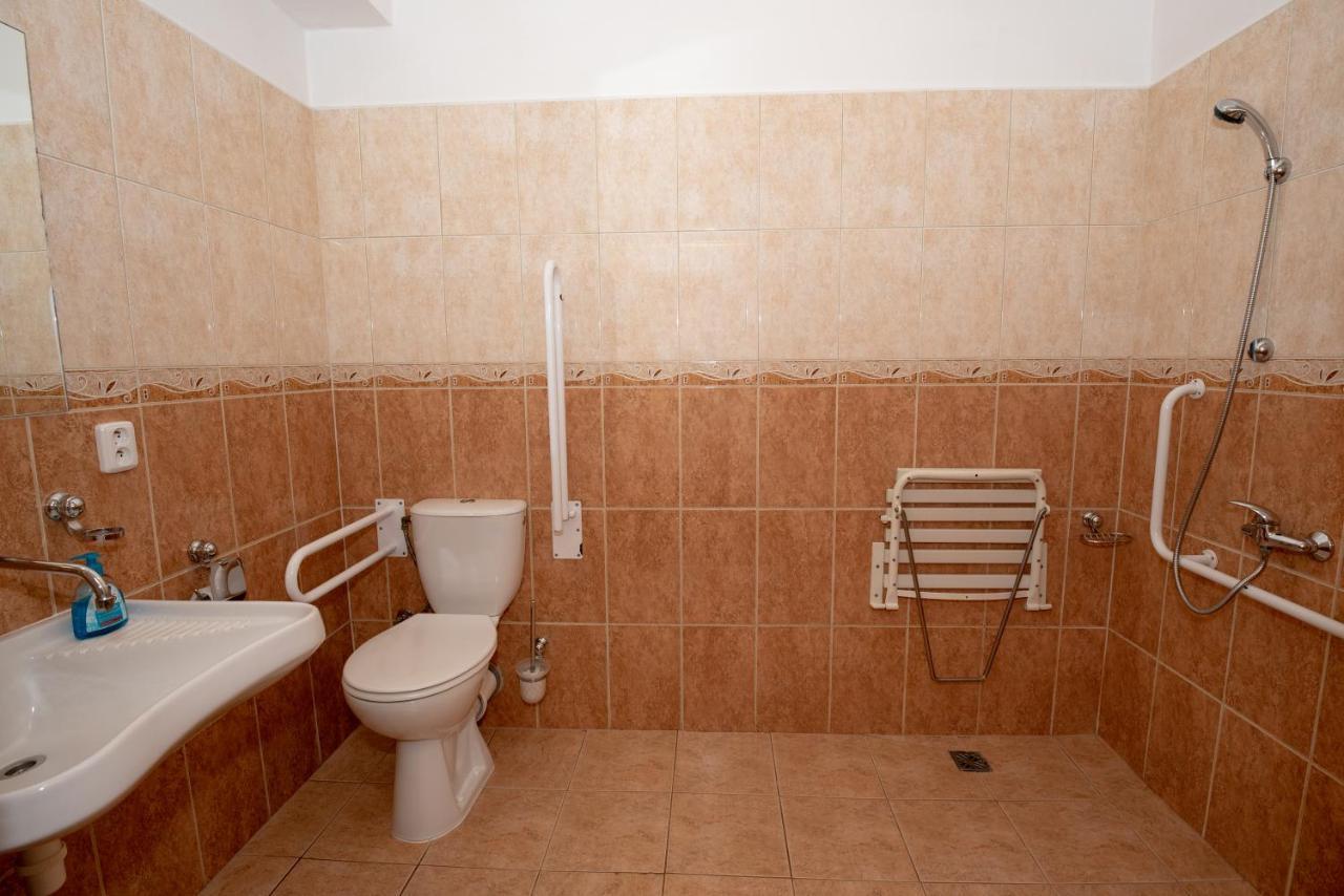Penzion Maxim Třeboň Dış mekan fotoğraf